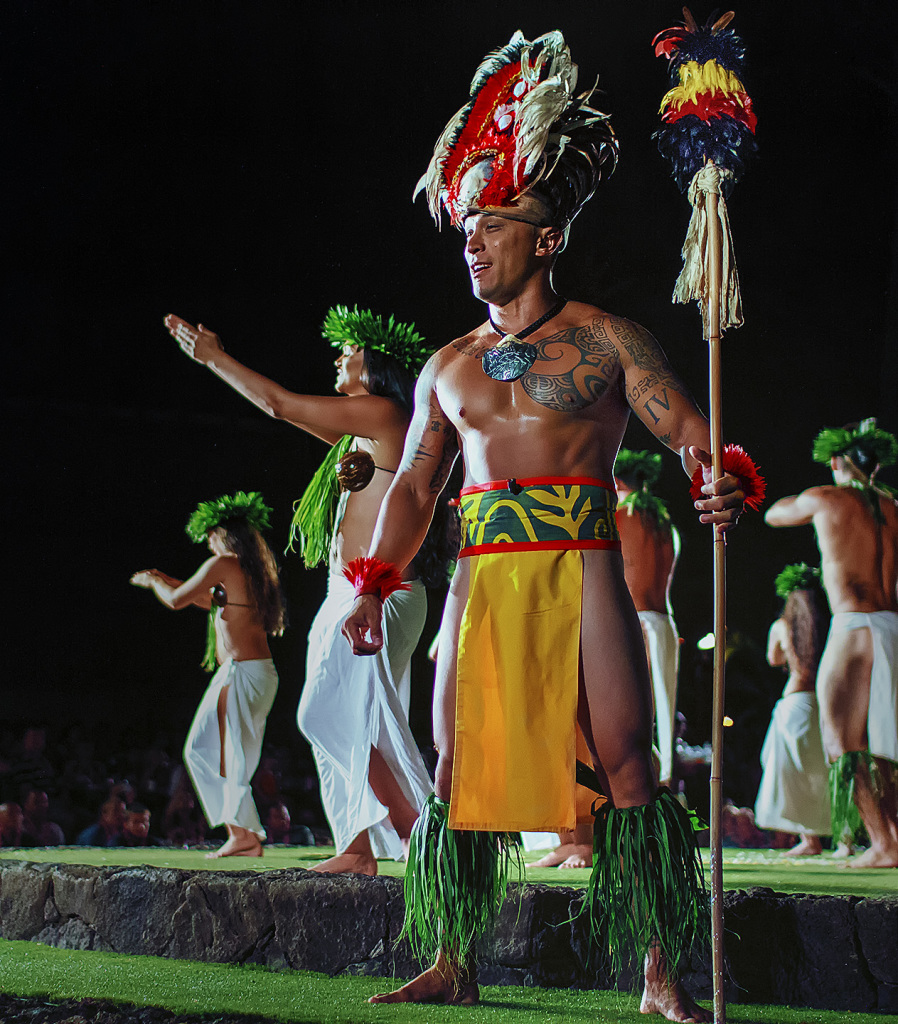 Old Lahaina Luau 01 – Dots on Screen